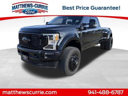 2022 Ford F-450SD Platinum