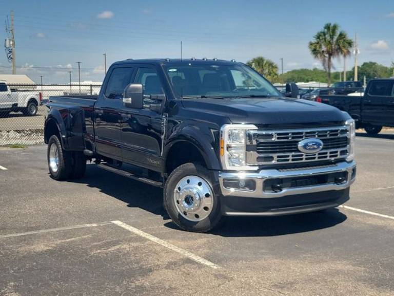 2026 Ford Super Duty F-450 DRW XLT