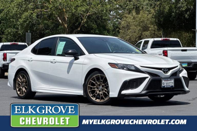 2024 Toyota Camry SE Nightshade