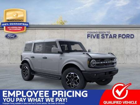 2026 Ford Bronco Outer Banks