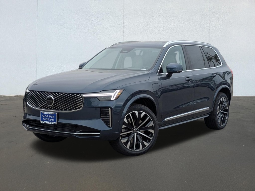 2026 Volvo XC90 Recharge Plug-In Hybrid T8 Ultra Bright