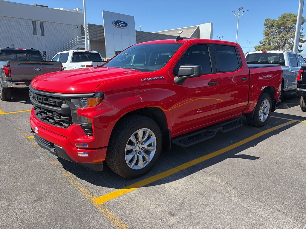 2025 Chevrolet Silverado 1500 Custom