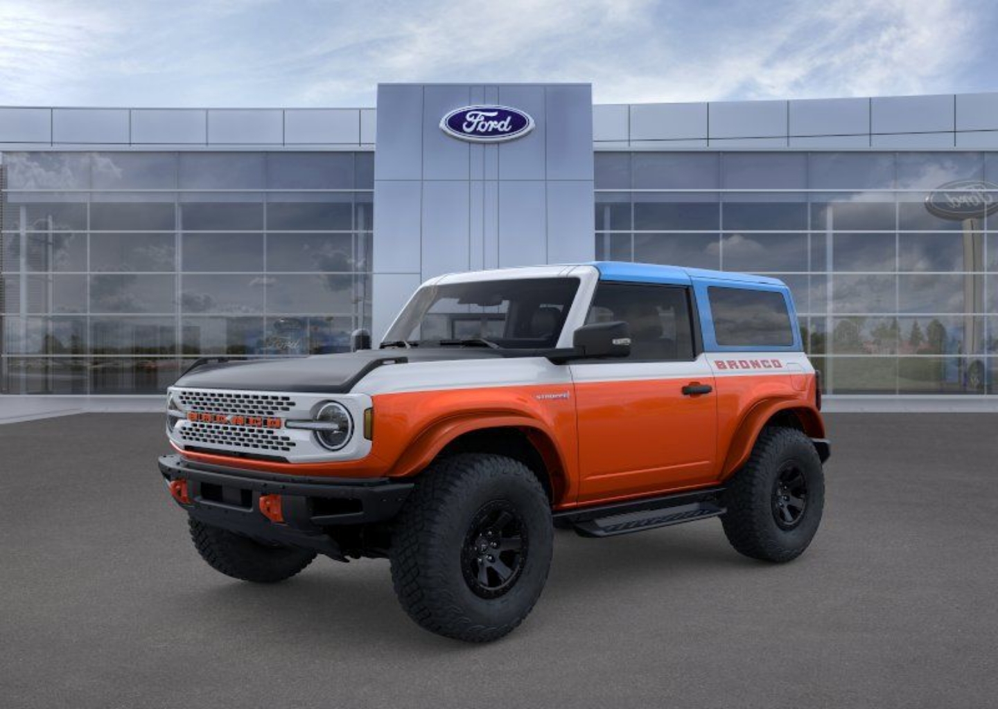 2025 Ford Bronco Stroppe 4x4's photo