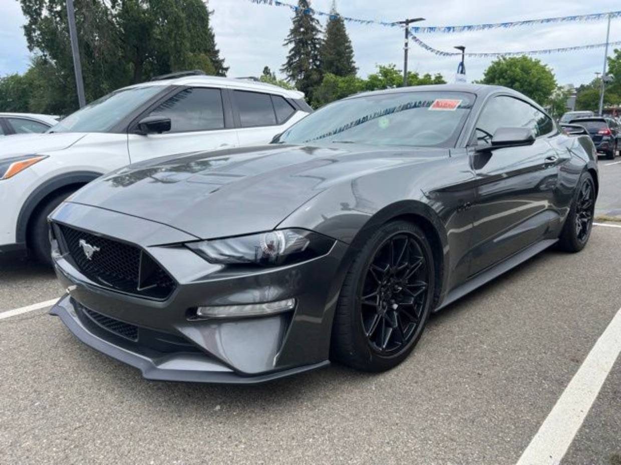 2019 Ford Mustang GT Coupe's photo