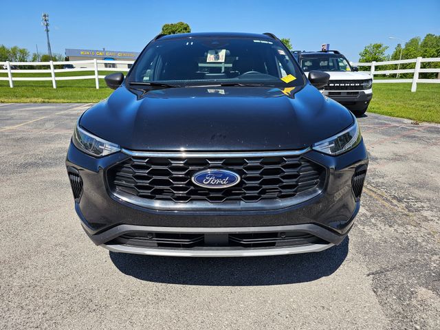 Used 2025 Ford Escape ST-Line with VIN 1FMCU9MN6SUA99667 for sale in Kansas City