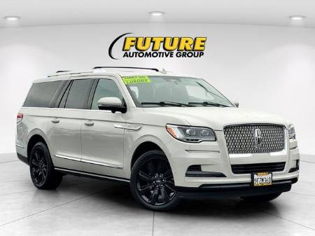 2023 Lincoln Navigator L Reserve