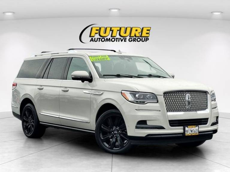 2023 Lincoln Navigator L Reserve