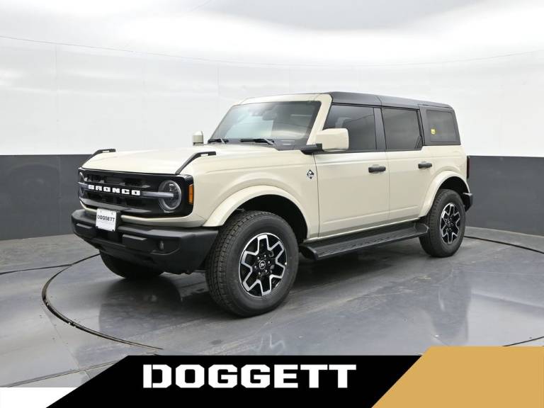 2026 Ford Bronco Outer Banks