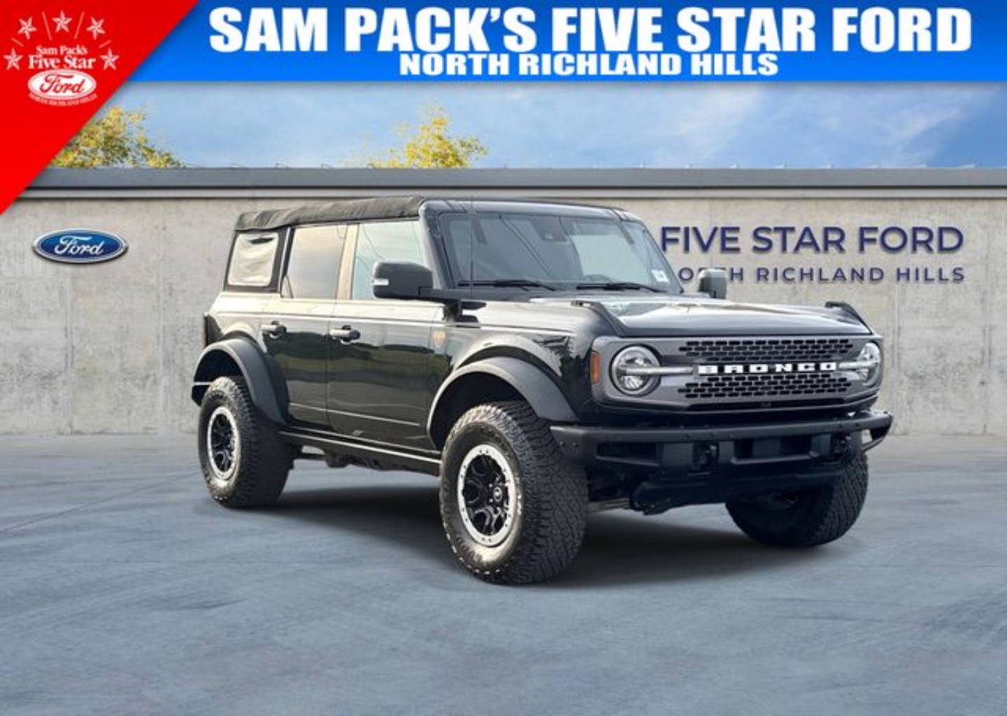 2023 Ford Bronco Badlands 4x4's photo