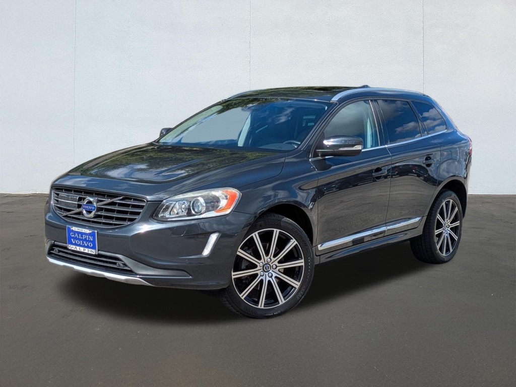 2016 Volvo XC60 T5 Drive-E Platinum