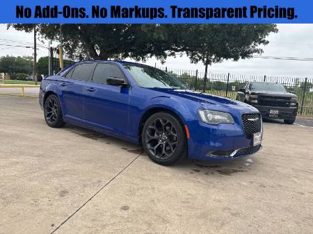 2019 Chrysler 300 Touring