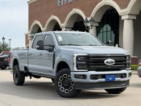 2026 Ford Super Duty F-350 SRW Platinum