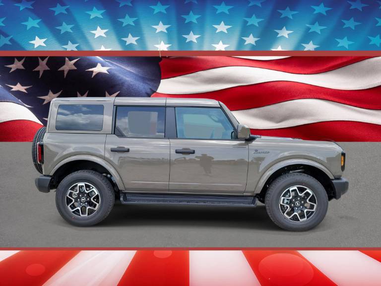 2026 Ford Bronco Outer Banks