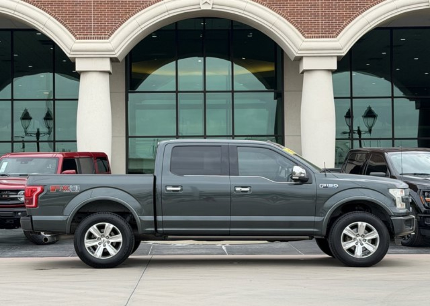 2015 Ford F-150 Platinum 4x4 SuperCrew 145-in's photo