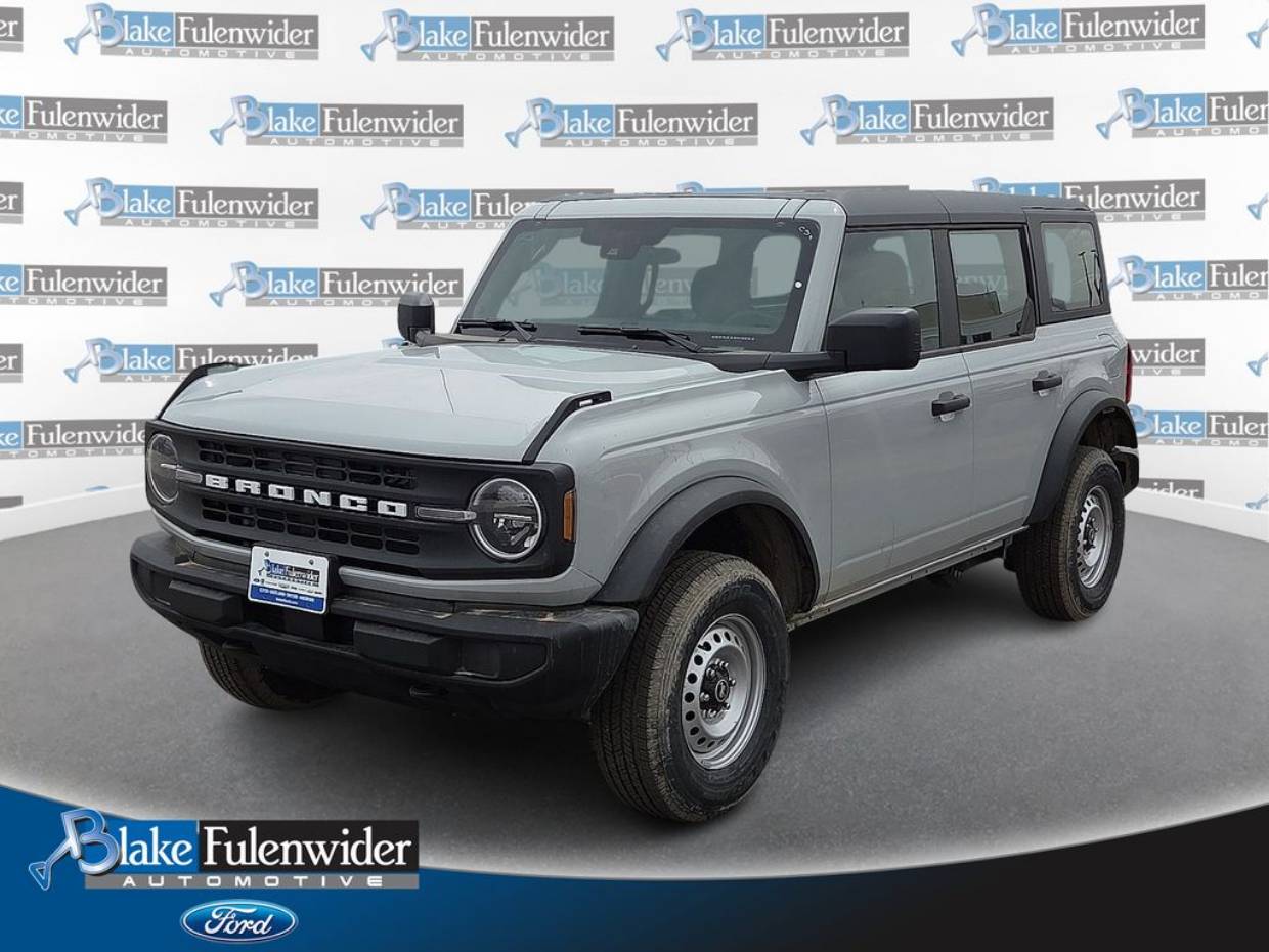 2026 Ford Bronco Base 4x4's photo