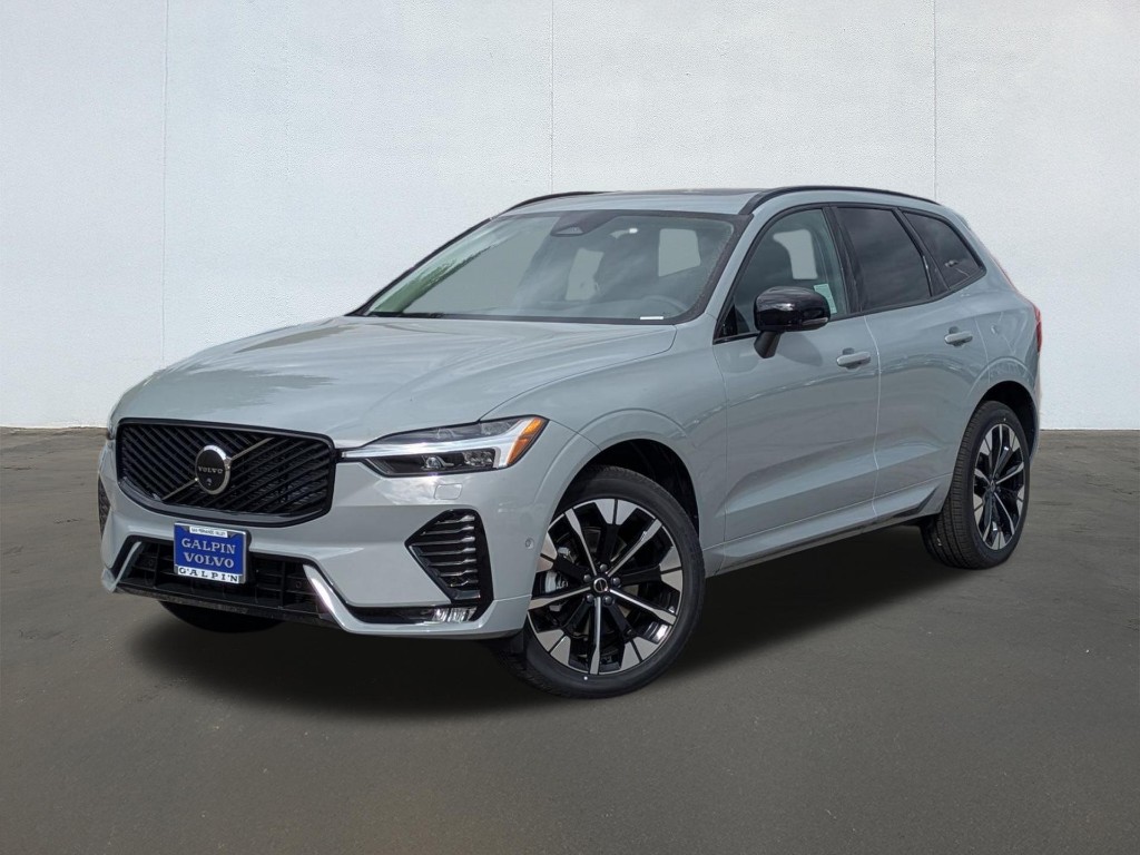2026 Volvo XC60 B5 Plus