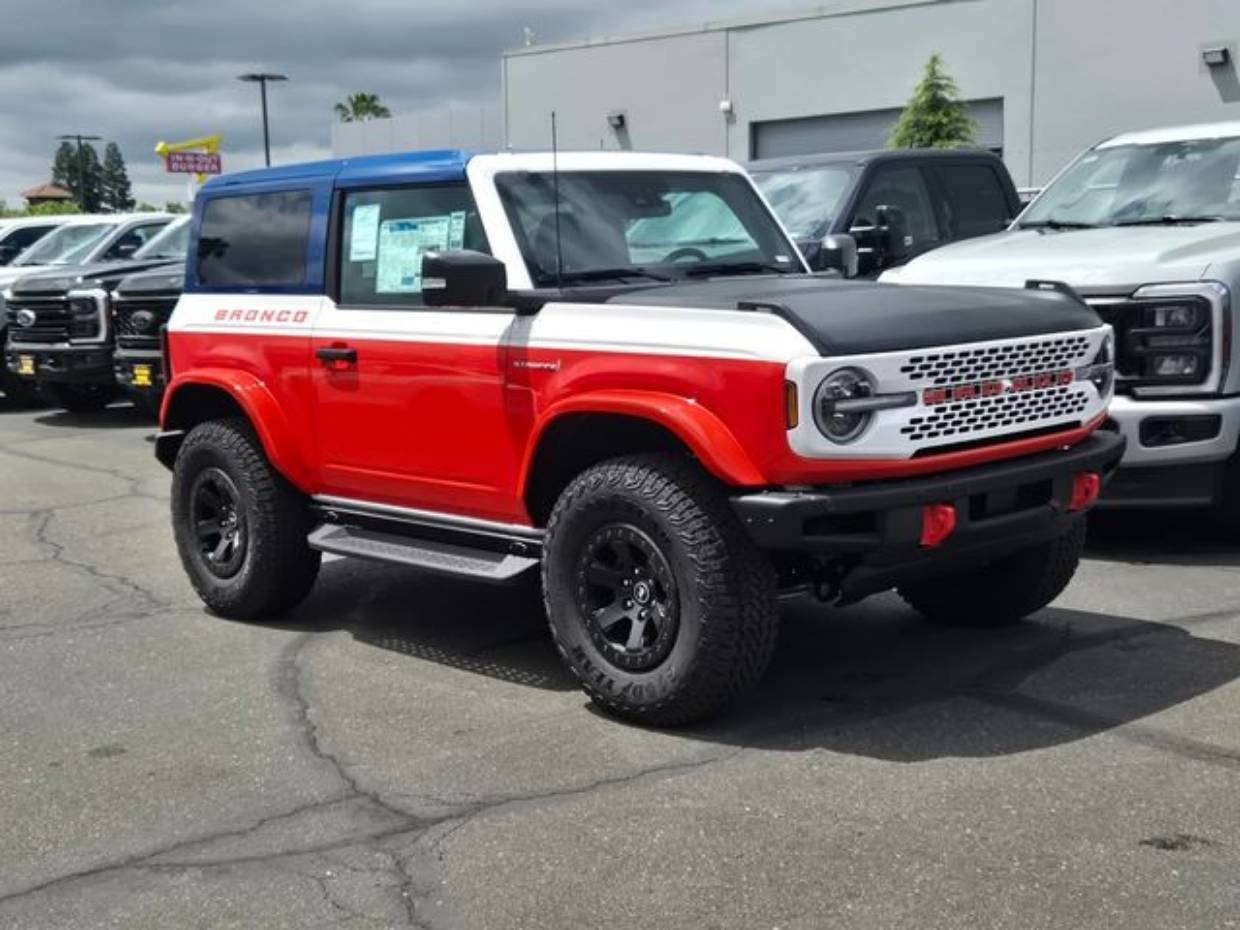 2025 Ford Bronco Stroppe 4x4's photo