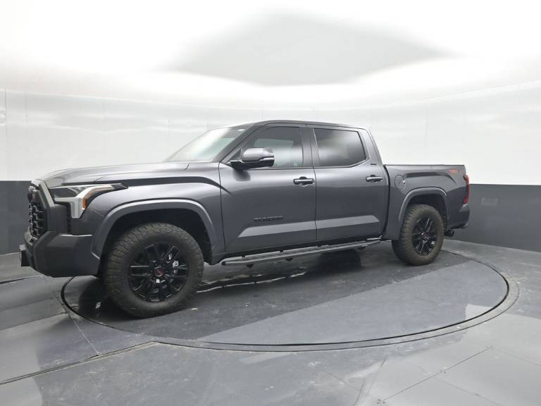 2024 Toyota Tundra 4WD SR5