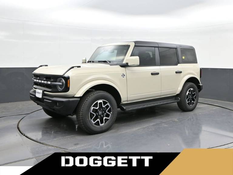 2026 Ford Bronco Outer Banks