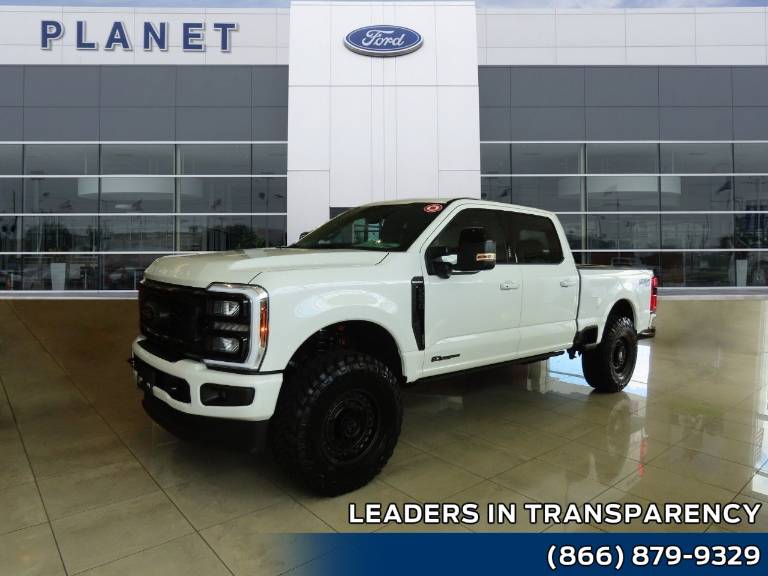 2026 Ford Super Duty F-250 SRW LARIAT 4WD Crew Cab 6.75' Box (RAD)