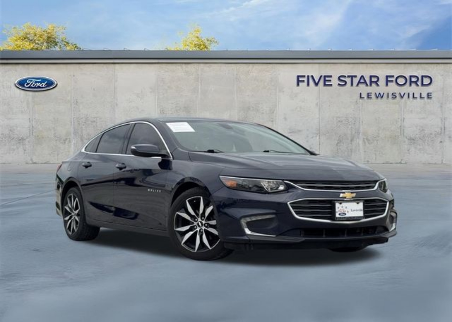 Used 2017 Chevrolet Malibu 1LT with VIN 1G1ZE5ST3HF268832 for sale in Lewisville, TX