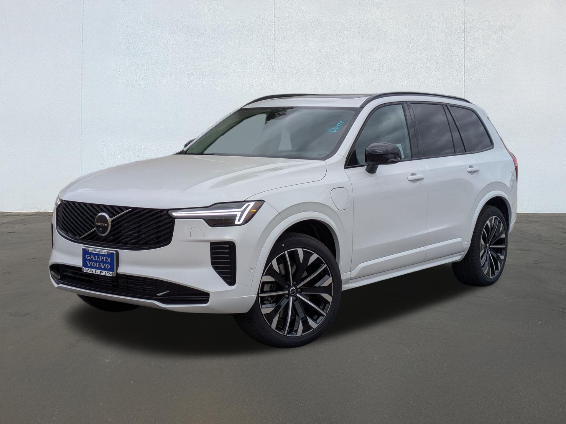 New 2026 Volvo XC90 Recharge Plug-In Hybrid Ultra Dark Theme, T8 AWD, Electric/Gasoline, 7 Seats