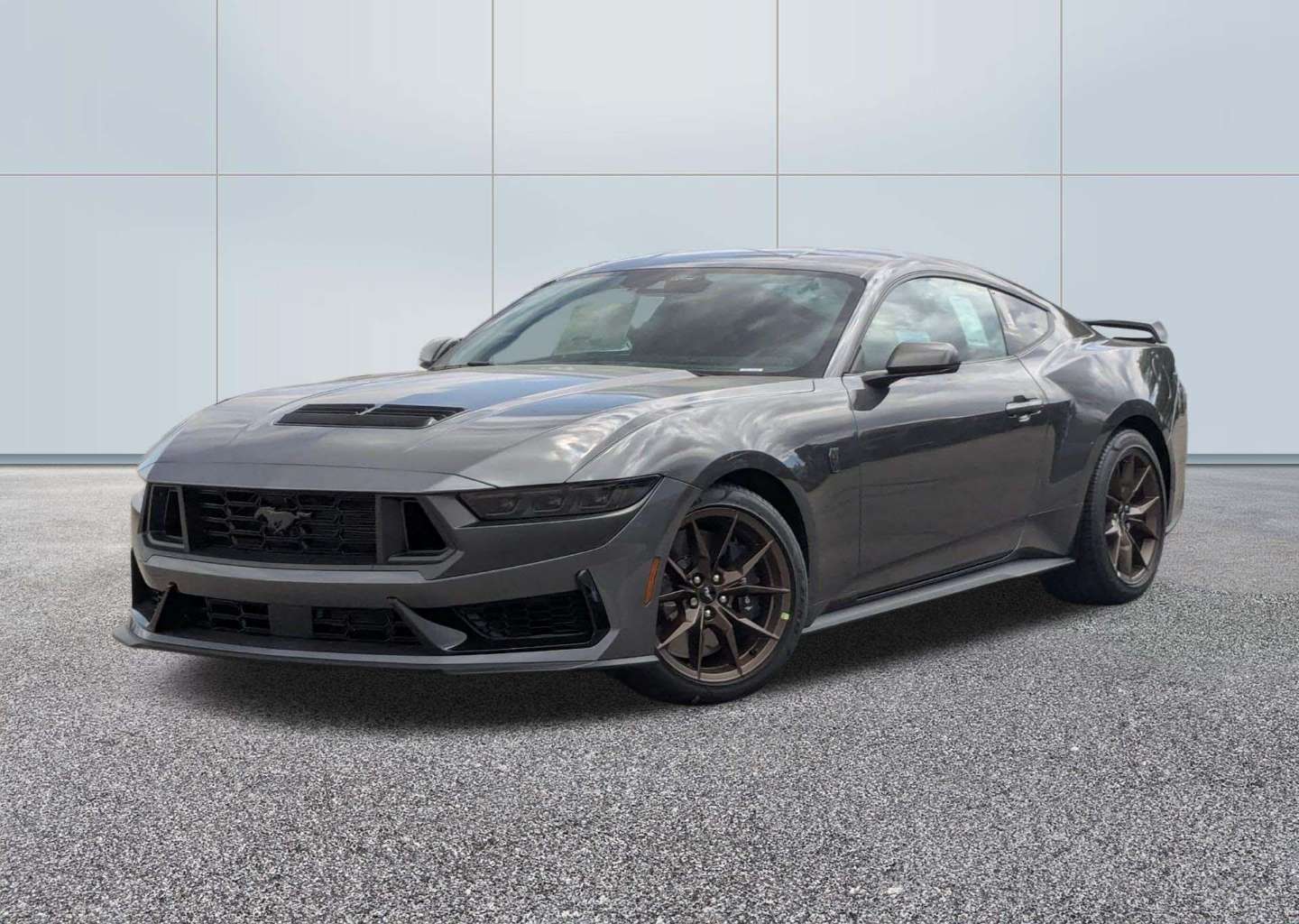 2026 Ford Mustang Dark Horse's photo