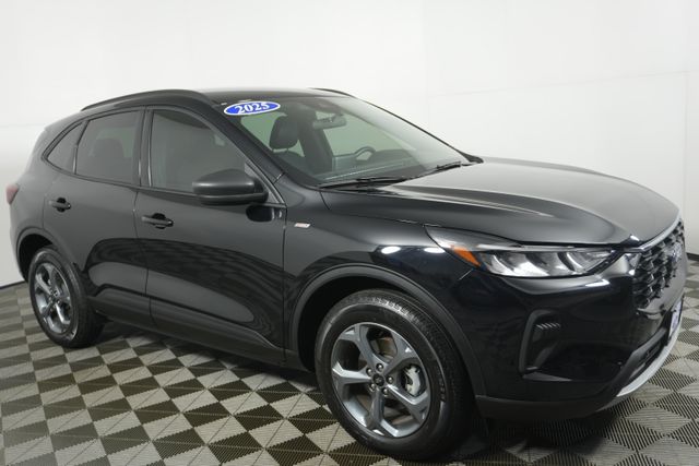 Certified 2025 Ford Escape ST-Line with VIN 1FMCU9MN6SUA99667 for sale in Kansas City