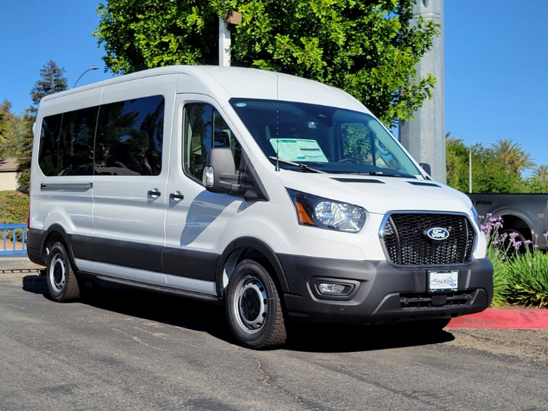 2026 Ford Transit Passenger Wagon XL