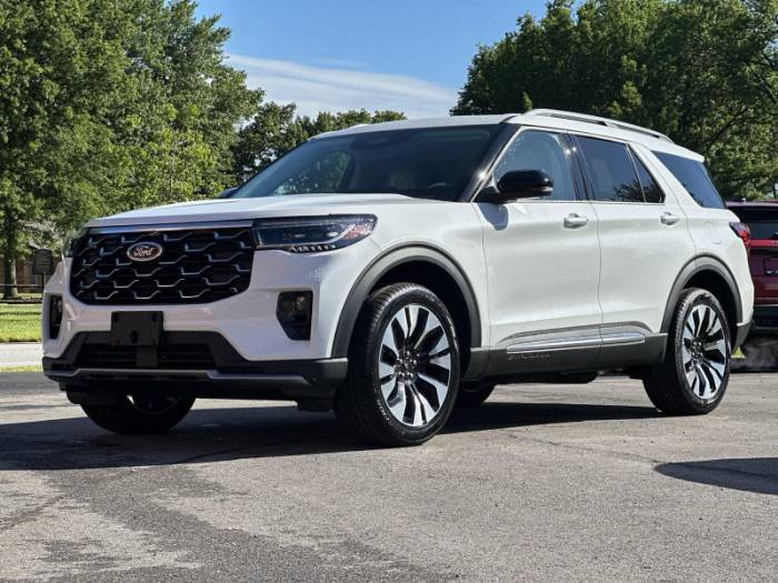 2026 Ford Explorer Platinum