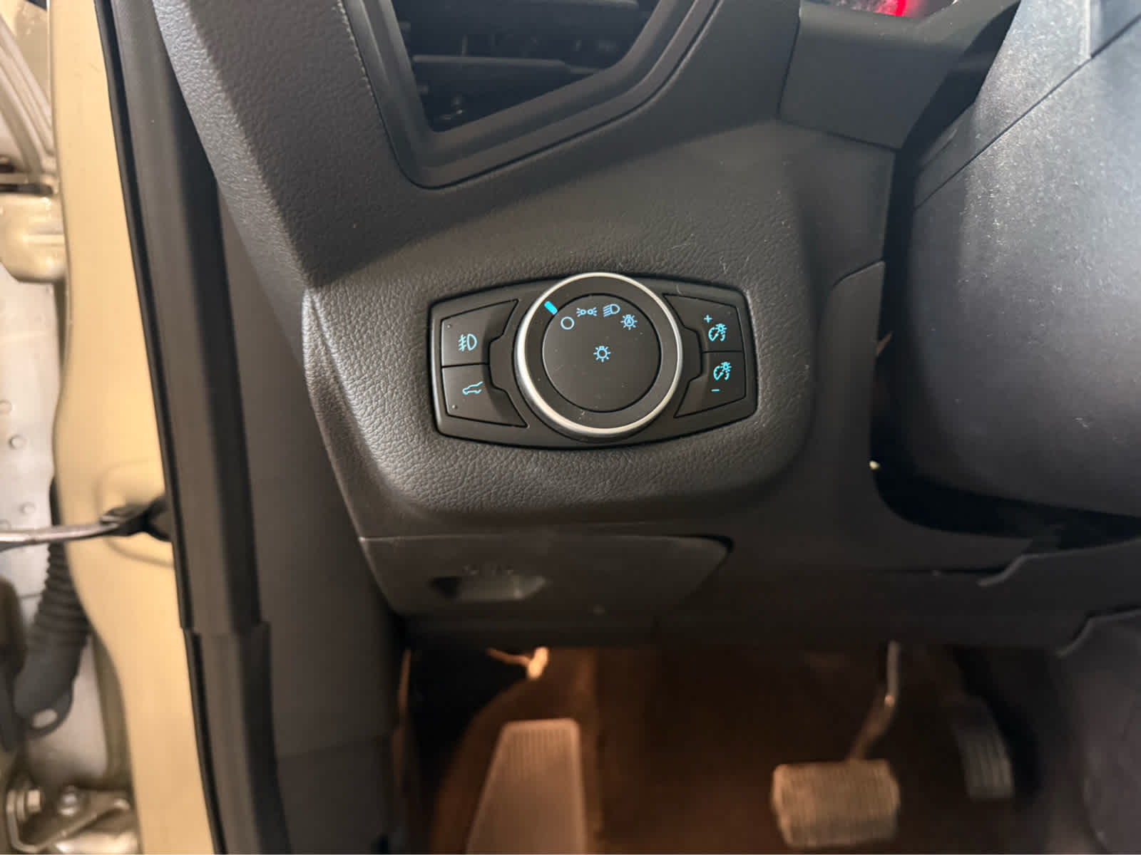 2018 Ford Escape SE - Photo 11