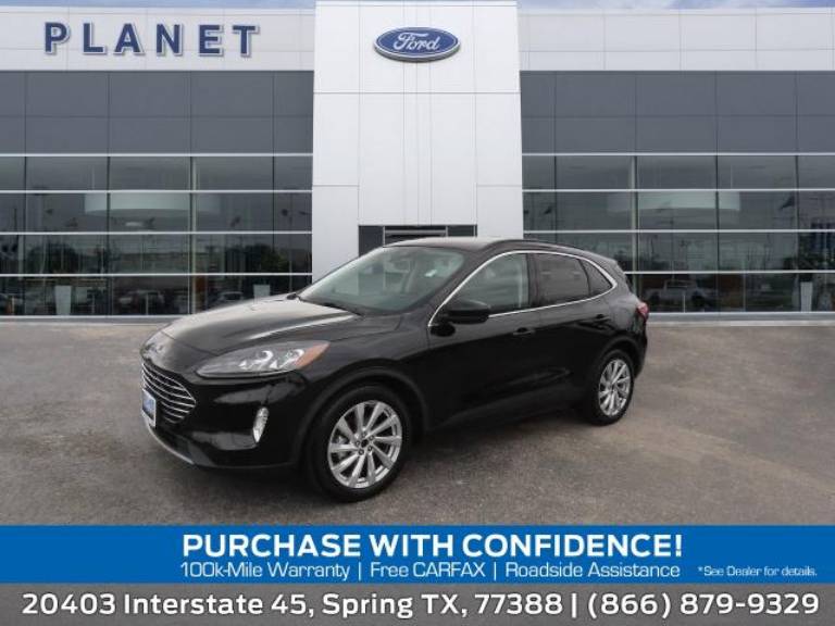 2022 Ford Escape Titanium Hybrid FWD