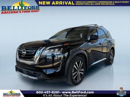2023 Nissan Pathfinder Platinum