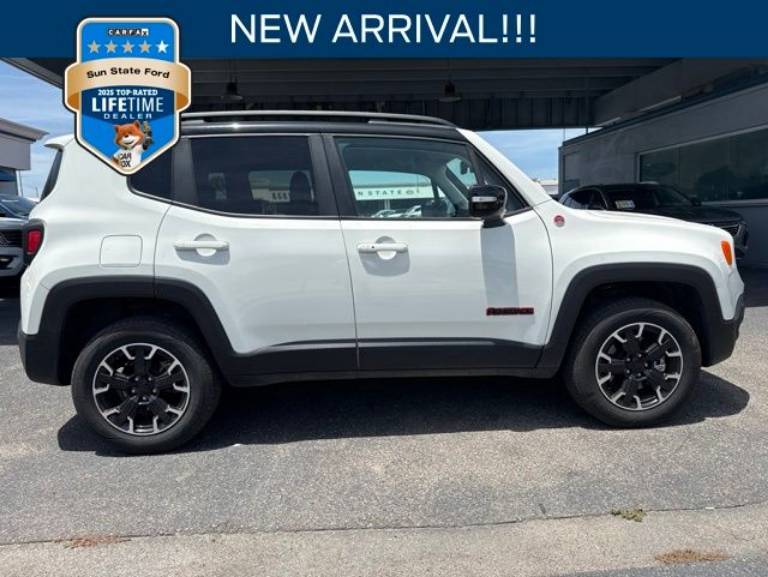 2023 Jeep Renegade Trailhawk