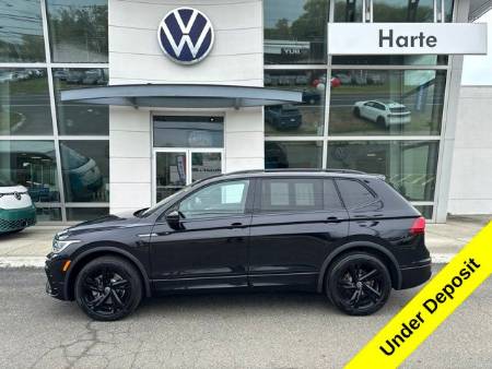 2023 Volkswagen Tiguan SE R-Line Black