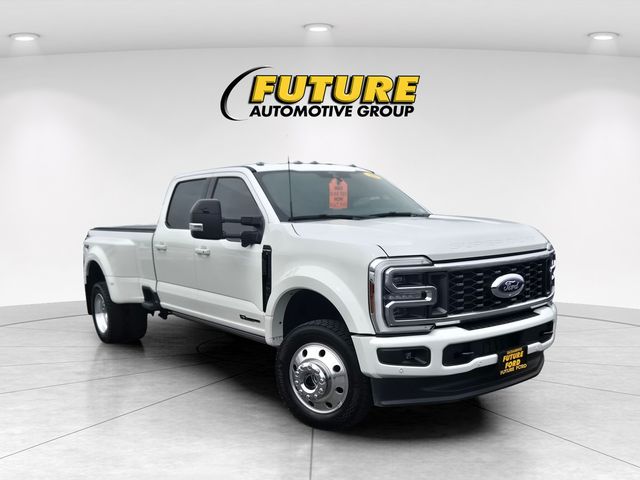 2025 Ford F-450SD Platinum Crew Cab 4WD