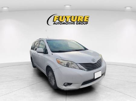 2013 Toyota Sienna XLE