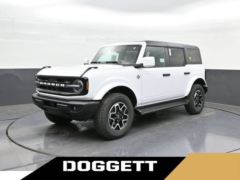 2026 Ford Bronco Outer Banks