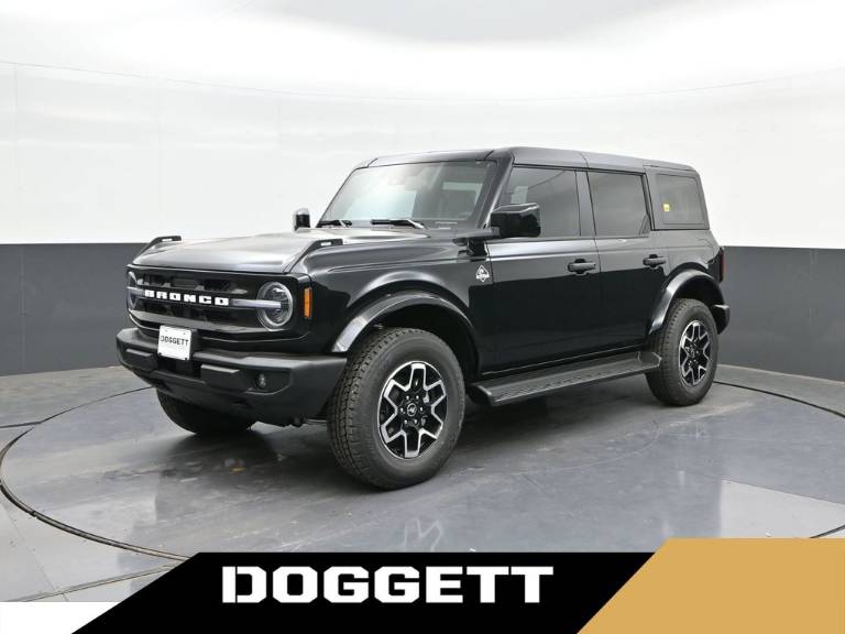2026 Ford Bronco Outer Banks