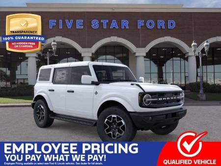 2026 Ford Bronco Outer Banks