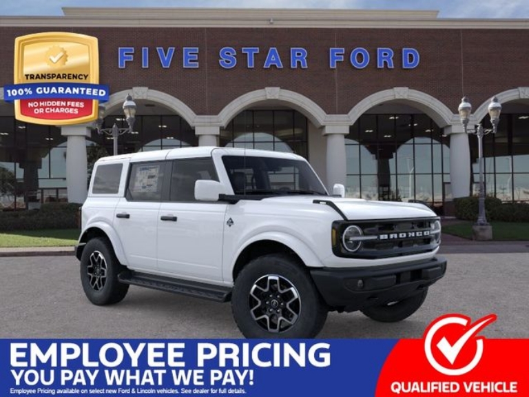 2026 Ford Bronco Outer Banks