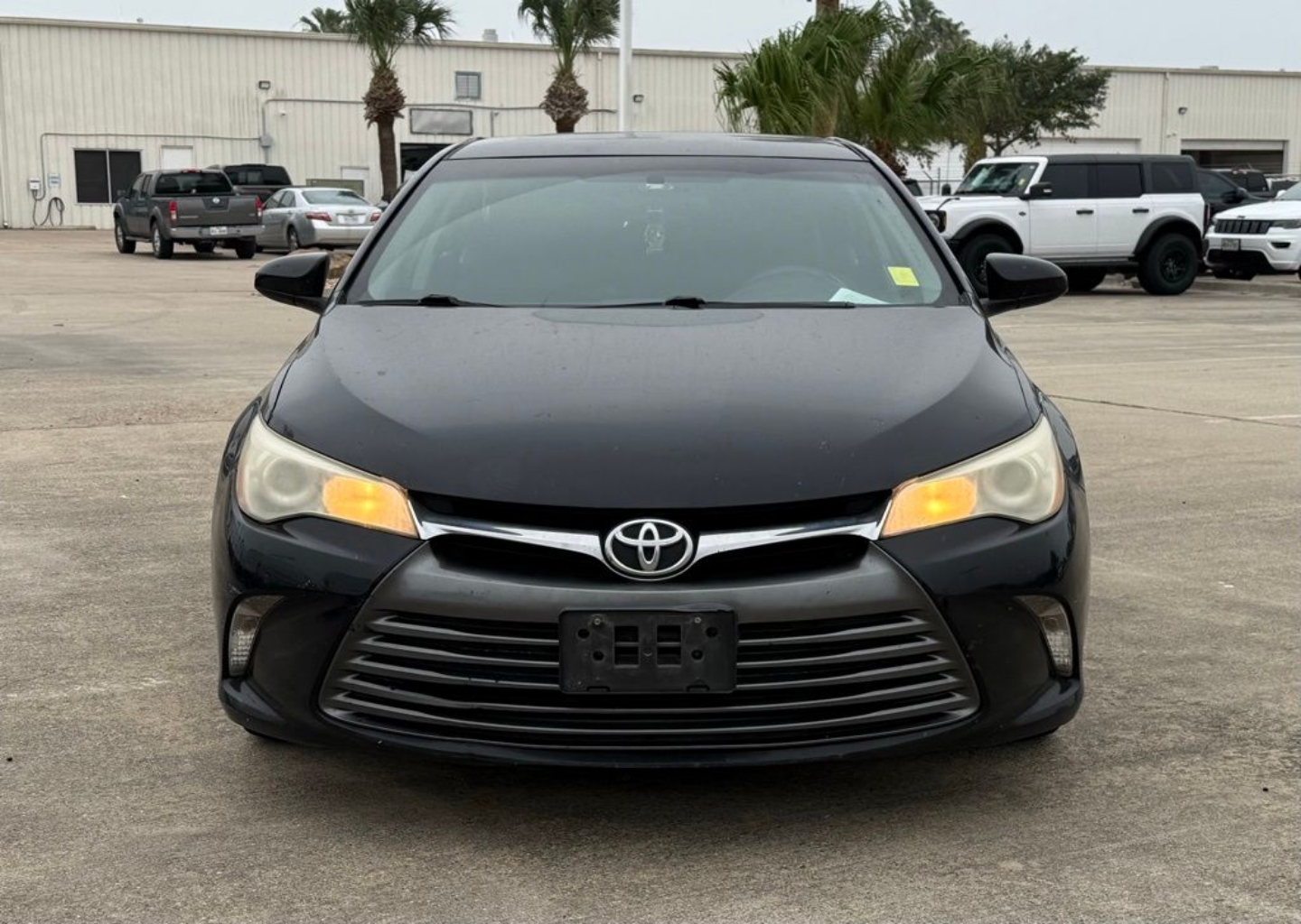 Used 2017 Toyota Camry LE with VIN 4T1BF1FK5HU727365 for sale in Kingsville, TX