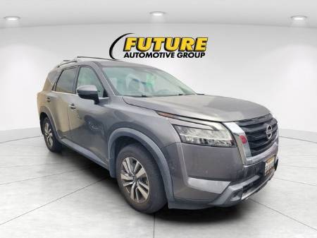 2022 Nissan Pathfinder SL