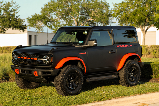 2025 Ford Bronco Stroppe 4x4's photo