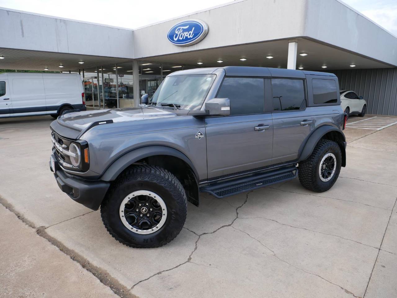 2022 Ford Bronco Outer Banks Advanced 4x4's photo