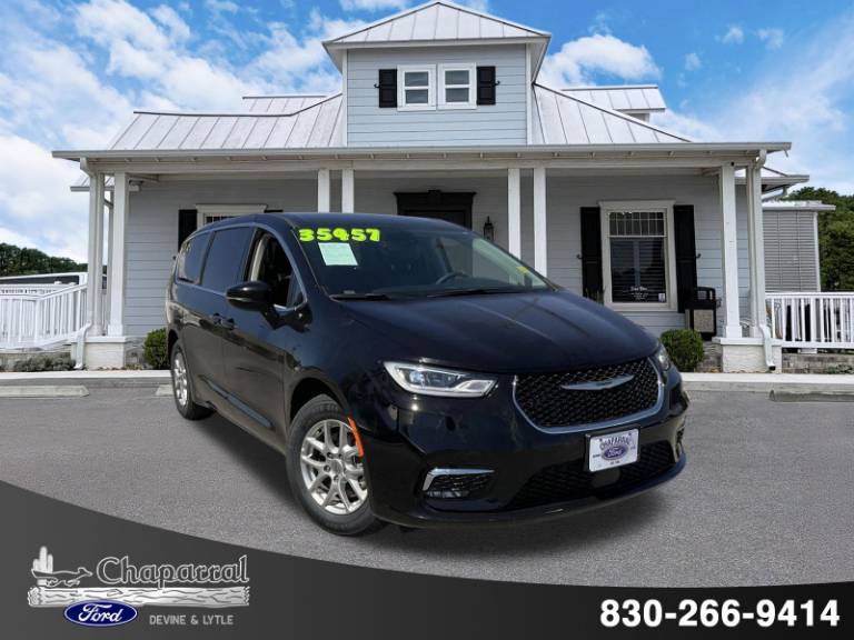 2024 Chrysler Pacifica Touring L