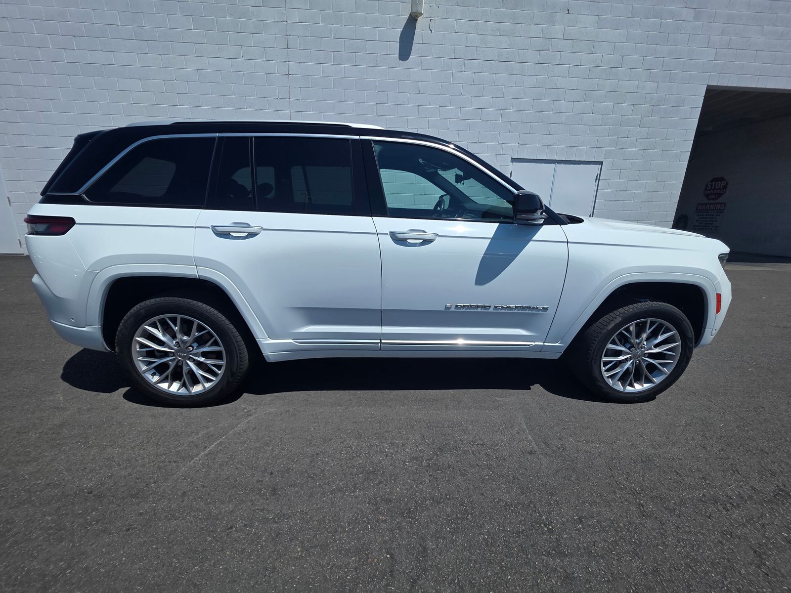 2022 Jeep Grand Cherokee Summit 4XE