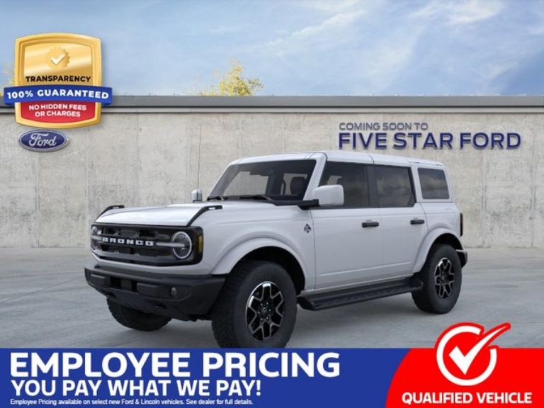 2026 Ford Bronco Outer Banks