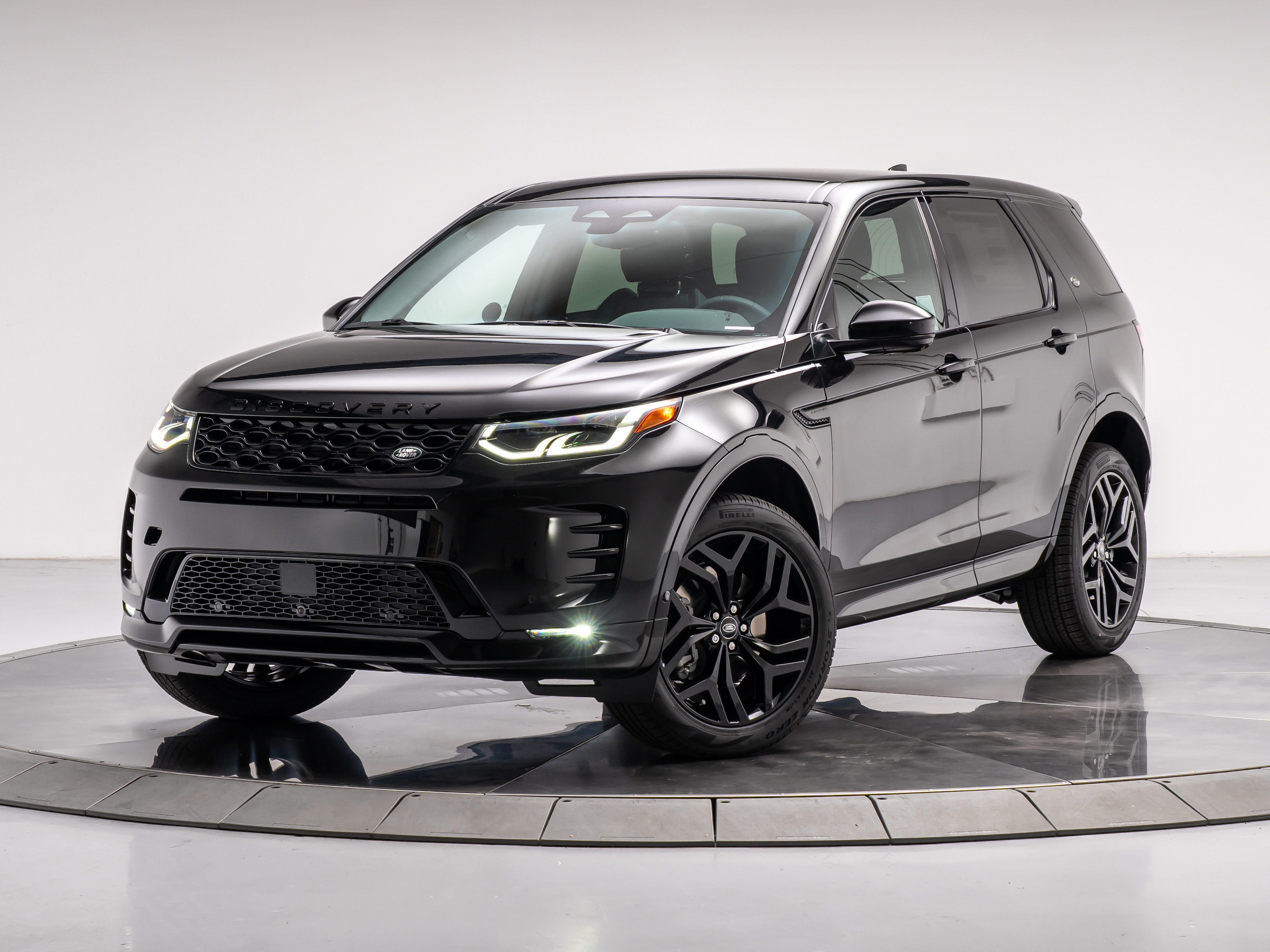 New 2026 Land Rover Discovery Sport Landmark