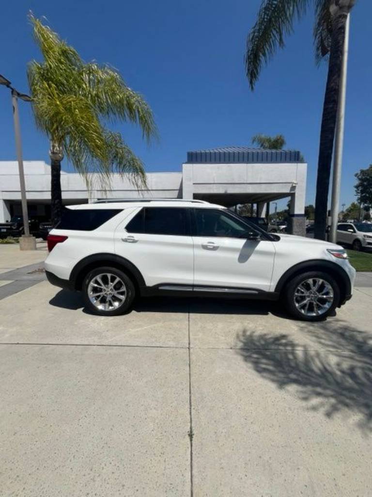 2021 Ford Explorer Platinum